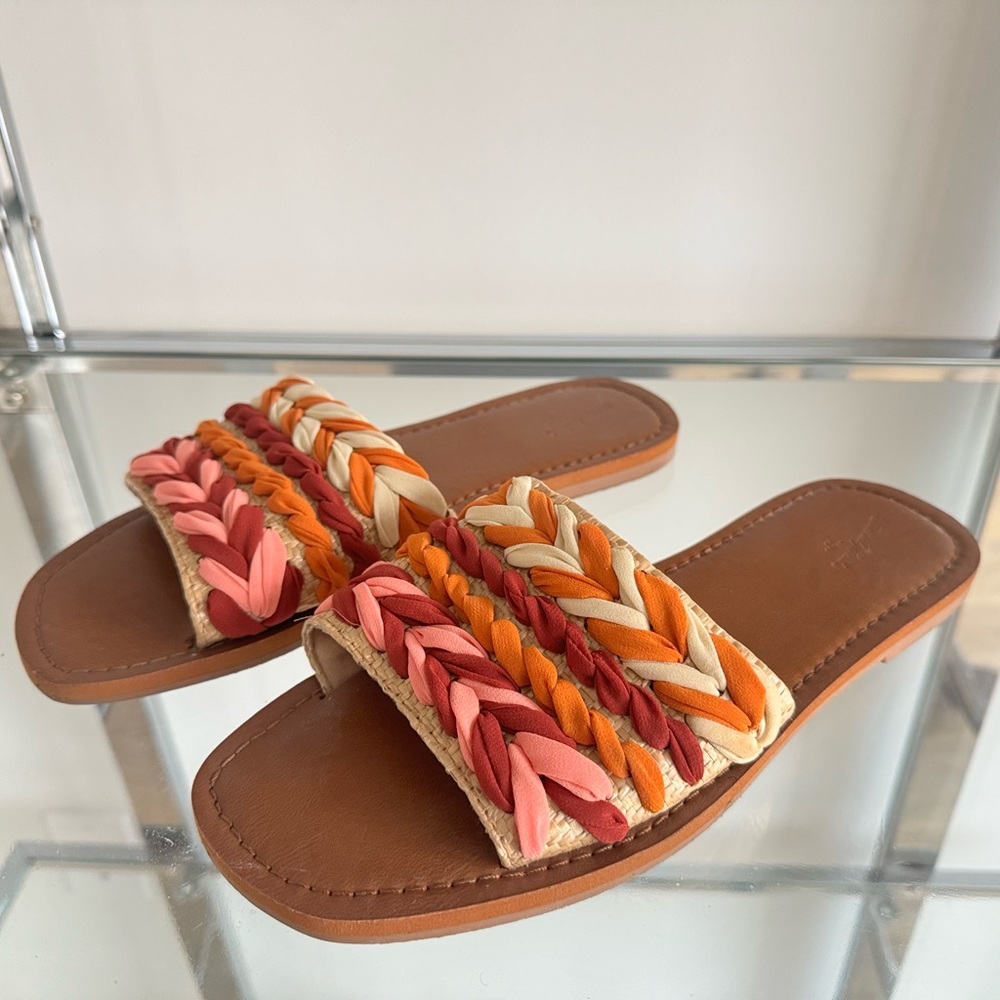 Universal Thread Multicolor Braided Sandals